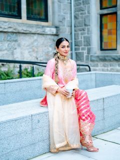 Neeru Bajwa feet photo 5