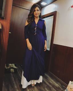 Neeti Mohan feet photo 1