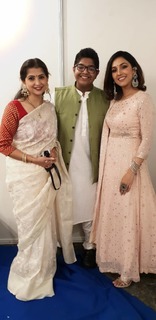 Neeti Mohan feet photo 1
