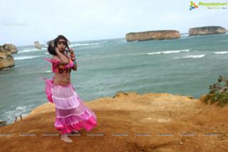 Neetu Chandra feet photo 7