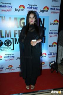 Neetu Chandra feet photo 12