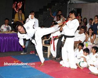 Neetu Chandra feet photo 6