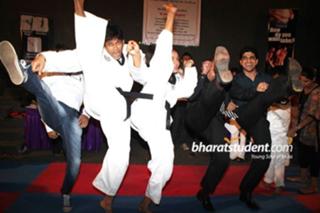 Neetu Chandra feet photo 17