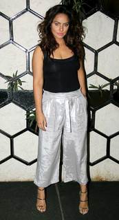 Neetu Chandra feet photo 14