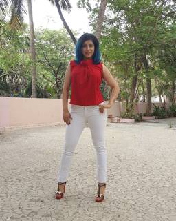 Neha Bhasin feet photo 14