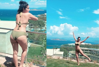 Neha Bhasin feet photo 10