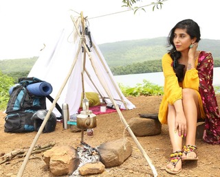 Neha Bhasin feet photo 1