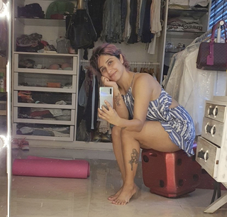 Neha Bhasin feet photo 2