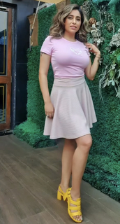 Neha Bhasin feet photo 19