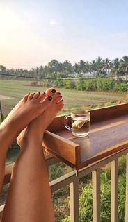 Neha Bhasin feet photo 7