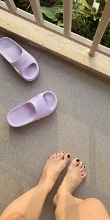Neha Bhasin feet photo 6