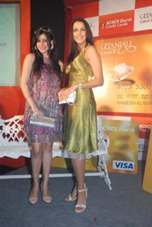 Neha Dhupia feet photo thumbnail