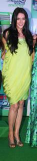 Neha Dhupia feet photo thumbnail