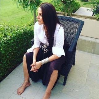 Neha Dhupia feet photo thumbnail