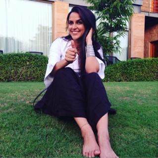 Neha Dhupia feet photo thumbnail