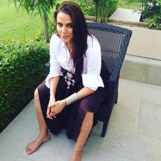 Neha Dhupia feet photo thumbnail