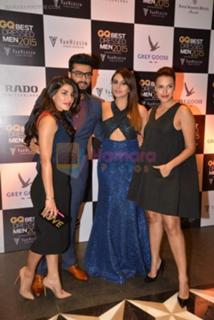 Neha Dhupia feet photo thumbnail