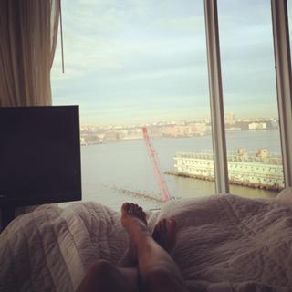 Neha Dhupia feet photo thumbnail
