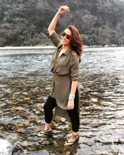 Neha Dhupia feet photo thumbnail