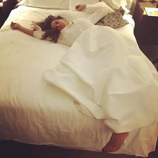 Neha Dhupia feet photo thumbnail