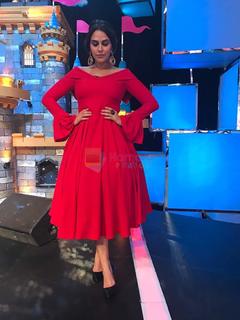 Neha Dhupia feet photo thumbnail