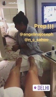 Neha Dhupia feet photo thumbnail