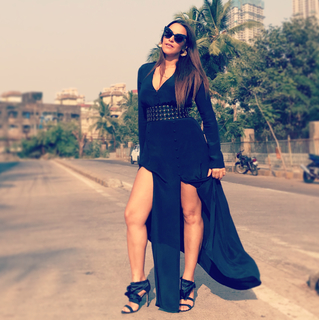 Neha Dhupia feet photo thumbnail
