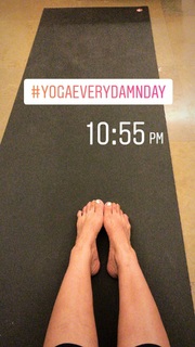 Neha Dhupia feet photo thumbnail