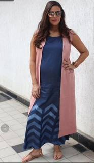 Neha Dhupia feet photo thumbnail