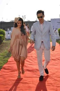 Neha Dhupia feet photo thumbnail