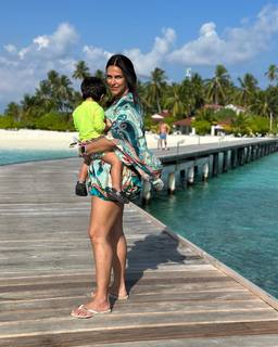 Neha Dhupia feet photo thumbnail