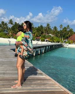 Neha Dhupia feet photo thumbnail