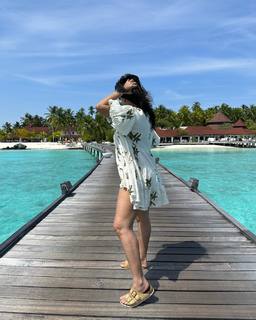 Neha Dhupia feet photo thumbnail