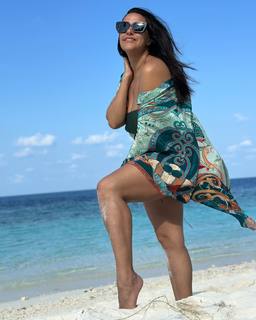 Neha Dhupia feet photo thumbnail