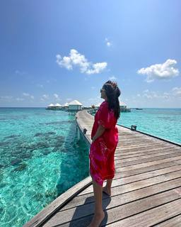 Neha Dhupia feet photo thumbnail