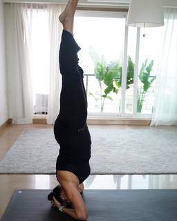 Neha Dhupia feet photo thumbnail