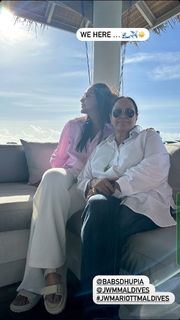 Neha Dhupia feet photo thumbnail