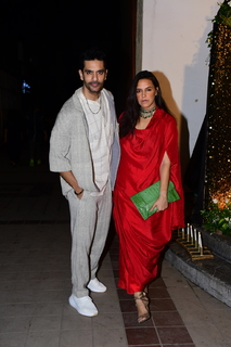 Neha Dhupia feet photo thumbnail