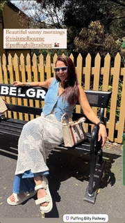 Neha Dhupia feet photo thumbnail