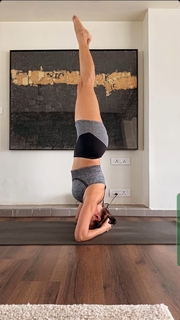 Neha Dhupia feet photo thumbnail