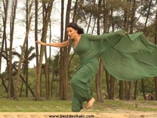 Neha Dhupia feet photo thumbnail