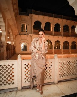 Neha Dhupia feet photo thumbnail