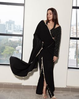 Neha Dhupia feet photo 7