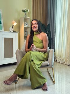 Neha Dhupia feet photo 2