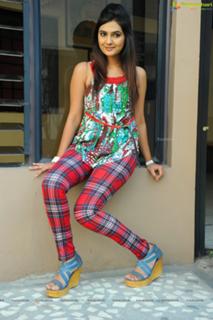 Neha feet photo 3