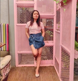 Neha Kakkar feet photo 2