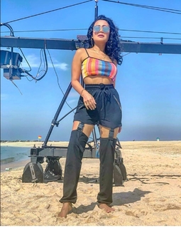 Neha Kakkar feet photo 1