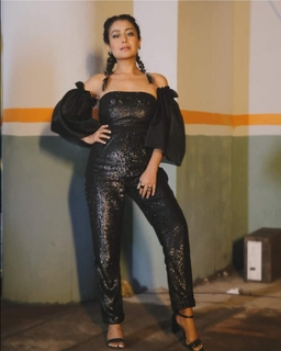 Neha Kakkar feet photo 20