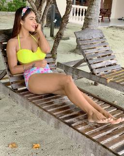 Neha Malik feet photo thumbnail