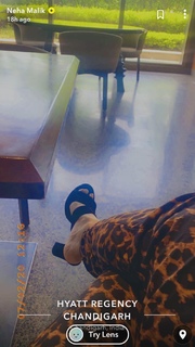 Neha Malik feet photo thumbnail